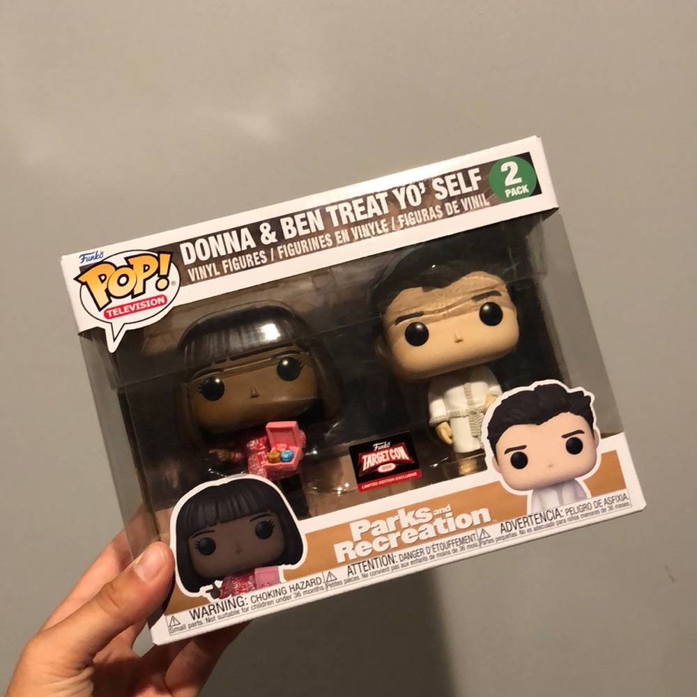 Funko Pop! Donna and Ben Treat Yo’ Self Parks and Recreation Vinyl Figures